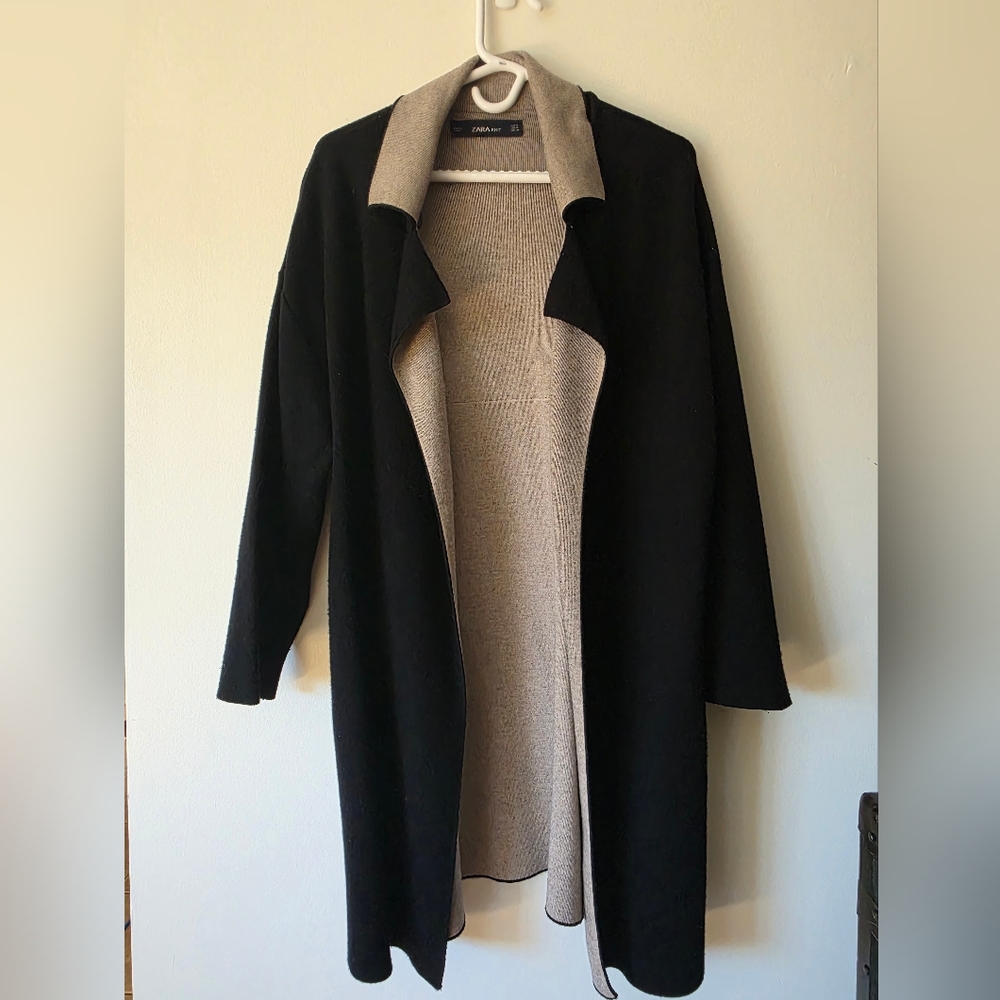 Zara Black and Tan Women's Sweater